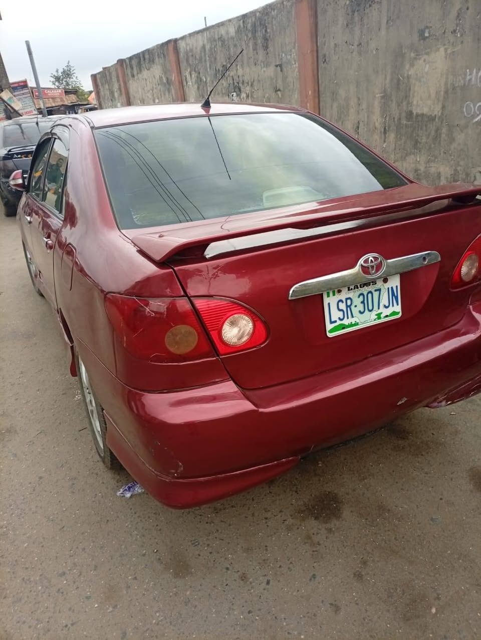 A picture of Toyota Corolla 05 painted on first body untouched engine and