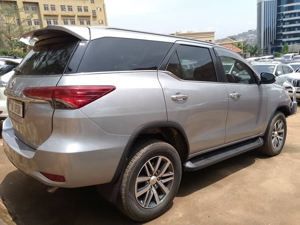 A picture of Toyota Fortuner Model 2016 Diesel Engine Automatic 0787181703 0704482571 Call