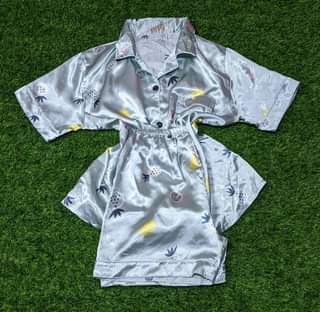 A picture of Nightdress mtumba grade 1