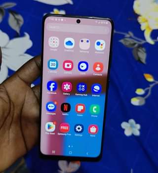 A picture of Samsung s21 Ultra 5G
