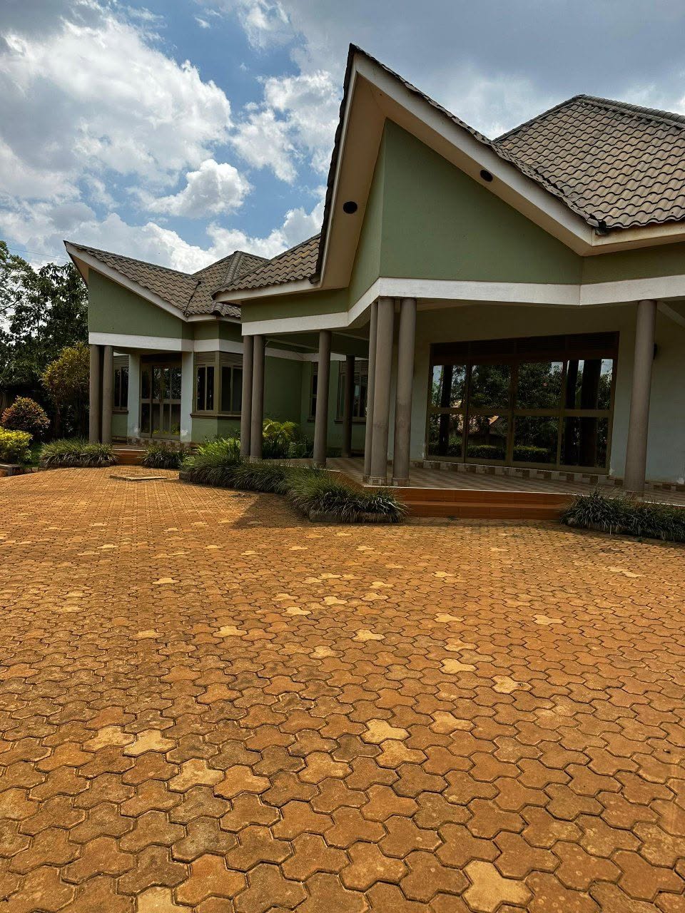 A picture of 5 BEDROOM HOUSE ON SALE IN MATUGA AT 270MILLION