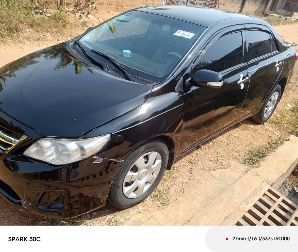 A picture of TOYOTA CORROLA 2009