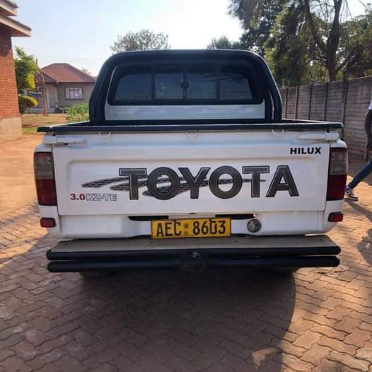 used toyota hilux