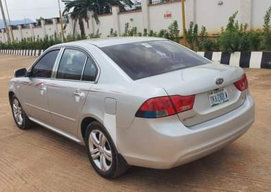 A picture of Kia Optima 2010 model 4 sale Clean body and interior