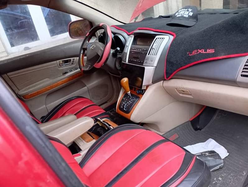 A picture of  SHARP LEXUS RX330 Sweet interior Sound engine Smooth gear