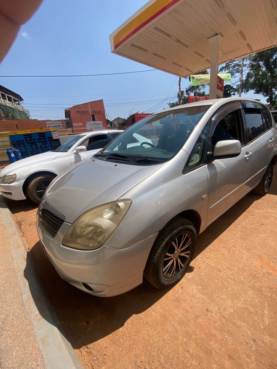 A picture of 2002 Toyota spacio