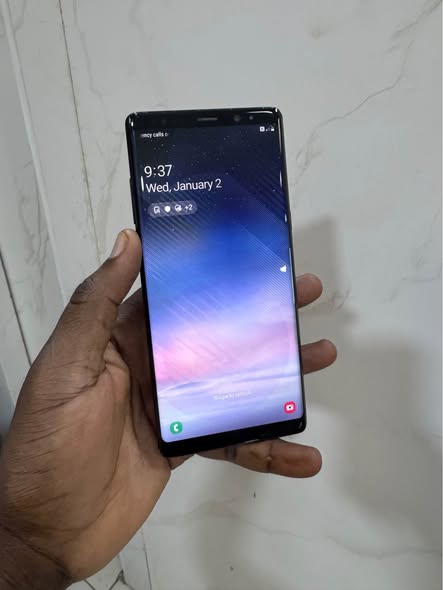 A picture of SAMSUNG NOTE8 At 300000