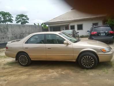 A picture of Toyota Camry pencil light for sale Flashed on first body