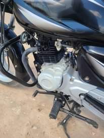A picture of boxer HD125 inauzwa bei 2 500 000 full document maongezi