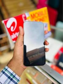 A picture of 13 pro max 512gb USA variant