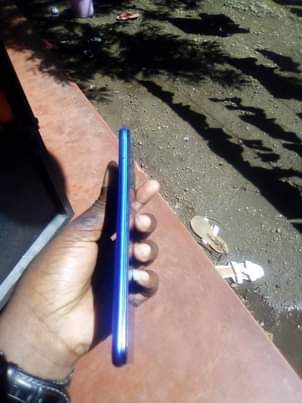 A picture of Vivo v20