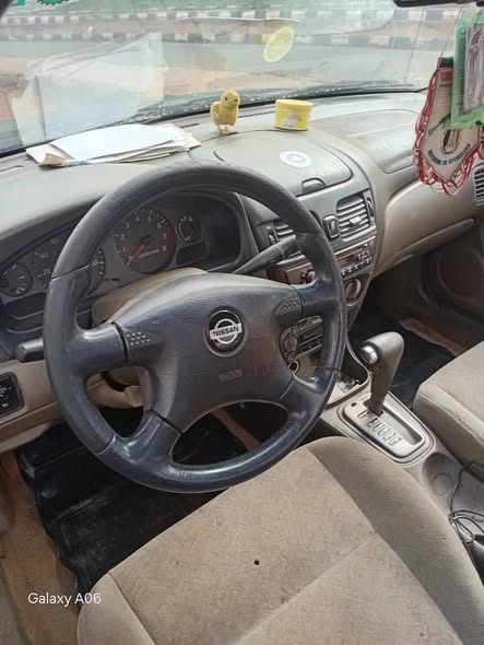 A picture of Nissan Sentra Altima Almera