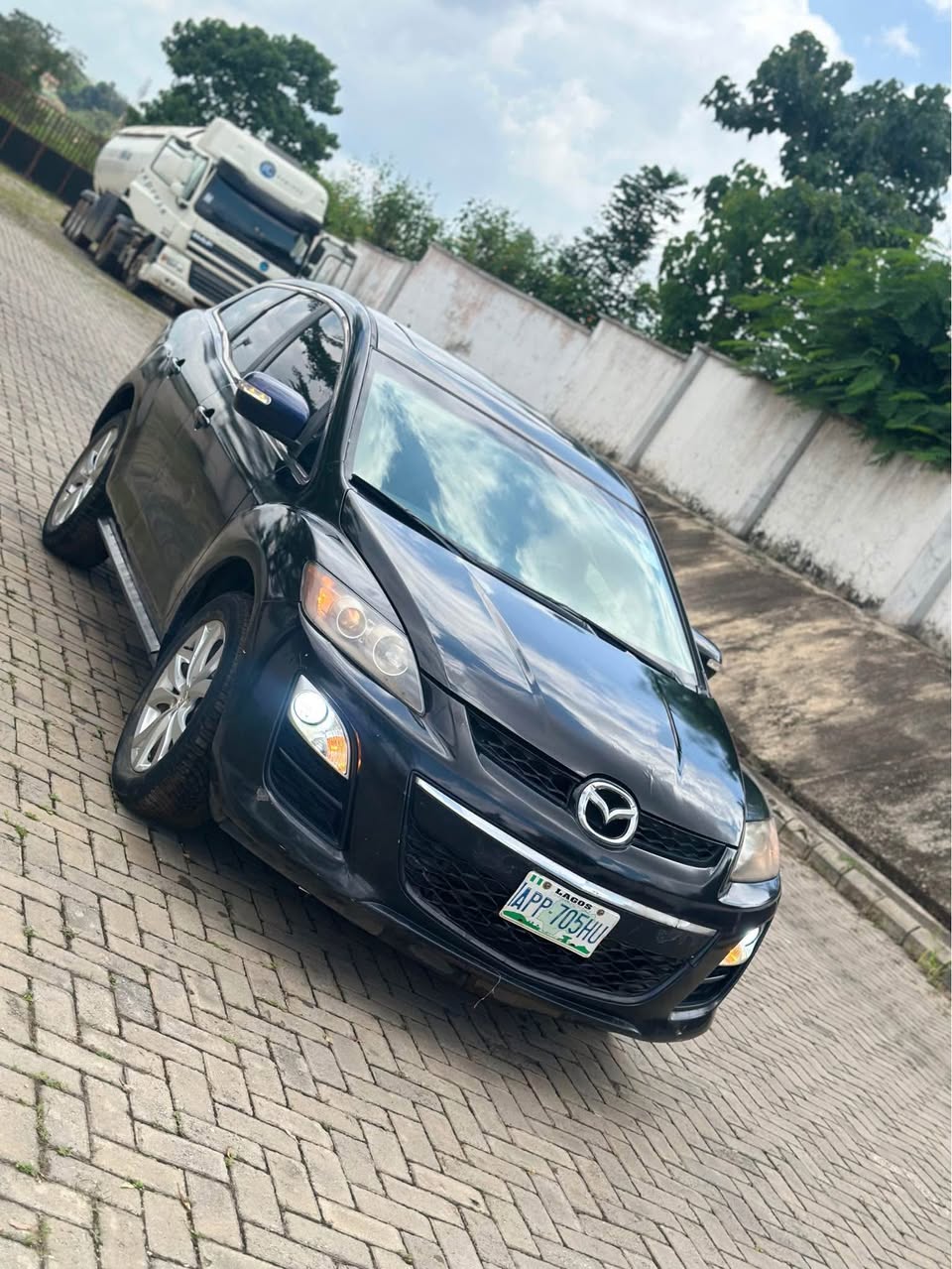 A picture of  Registered Mazda CX7 2010 Untampered Engine Gear absolutely nothing