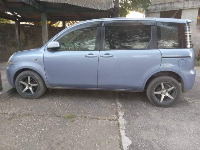 A picture of Toyota sienta