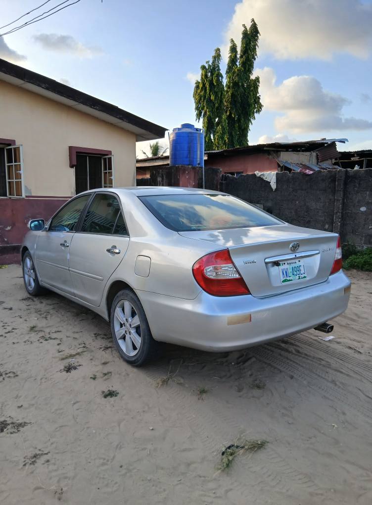 A picture of Toyota Camry 04 First Body Engine Gear A C All