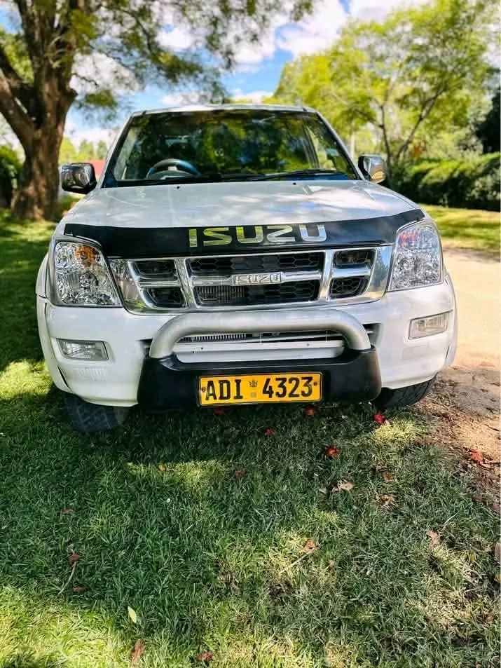classifieds/cars isuzu