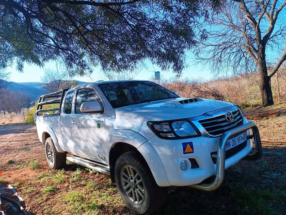 used toyota hilux