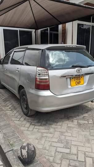 A picture of Toyota wish 0694312762 
