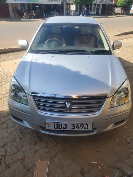 A picture of 2005 Premio c light 2005