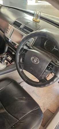 A picture of 2005 Toyota mark x