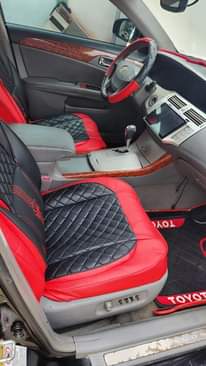 A picture of Toyota Avalon 2007 model