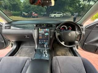 A picture of TOYOTA CROWN ATHLETE 