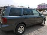 A picture of Honda Pilot 05