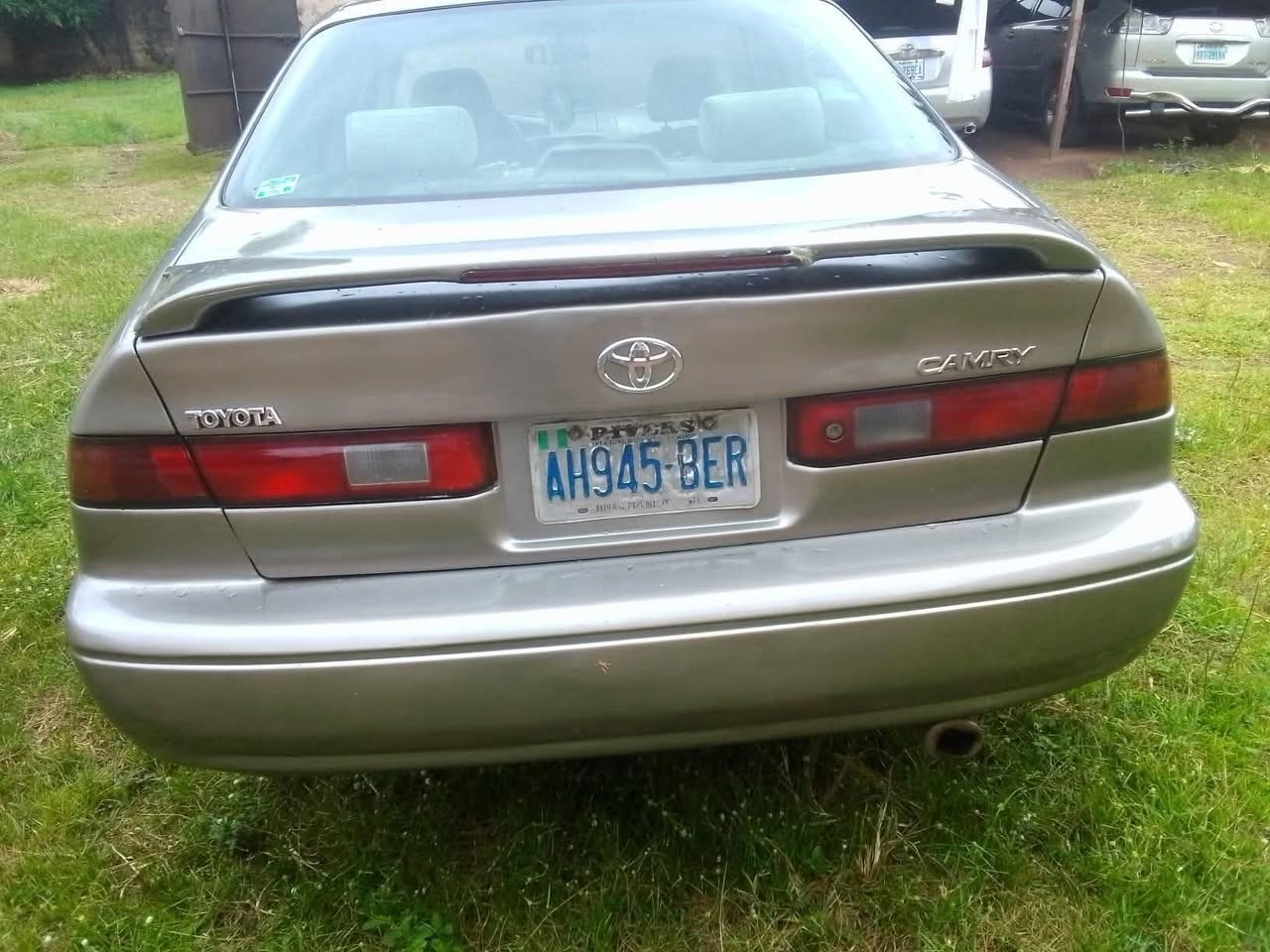 A picture of 2002 Toyota camery