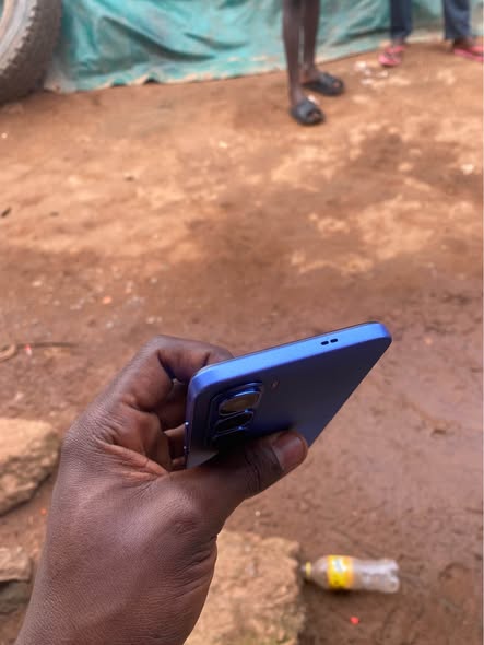 A picture of Tecno hot60i