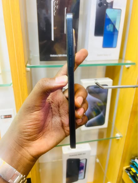 A picture of CAMON 30