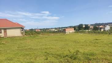 A picture of KAWUKU ZIIRU Plots For Sale Selling at 60M Ugx Ready