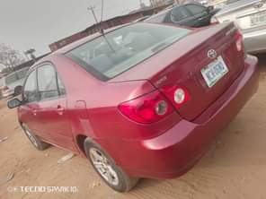 A picture of Highest grade 05 model Toyota Corolla everything is intact and