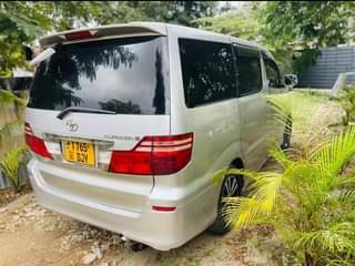 A picture of TOYOTA ALPHARD ON SALE 0682036397