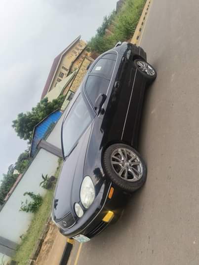 A picture of Super sharp Lexus gs430 everything is excellent All the components