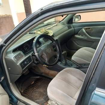 A picture of Toyota Camry pencil light