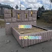 A picture of Bed sofa bei kuanzi 180000 nakuendelea