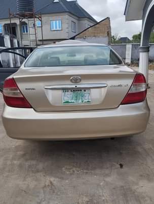 A picture of Toyota Camry 04