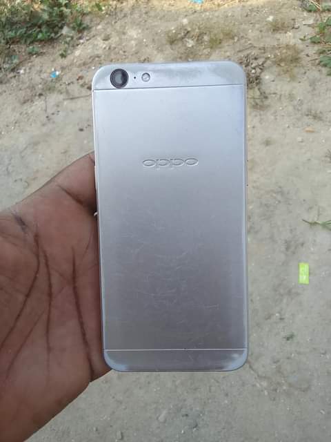 A picture of OPPO A58