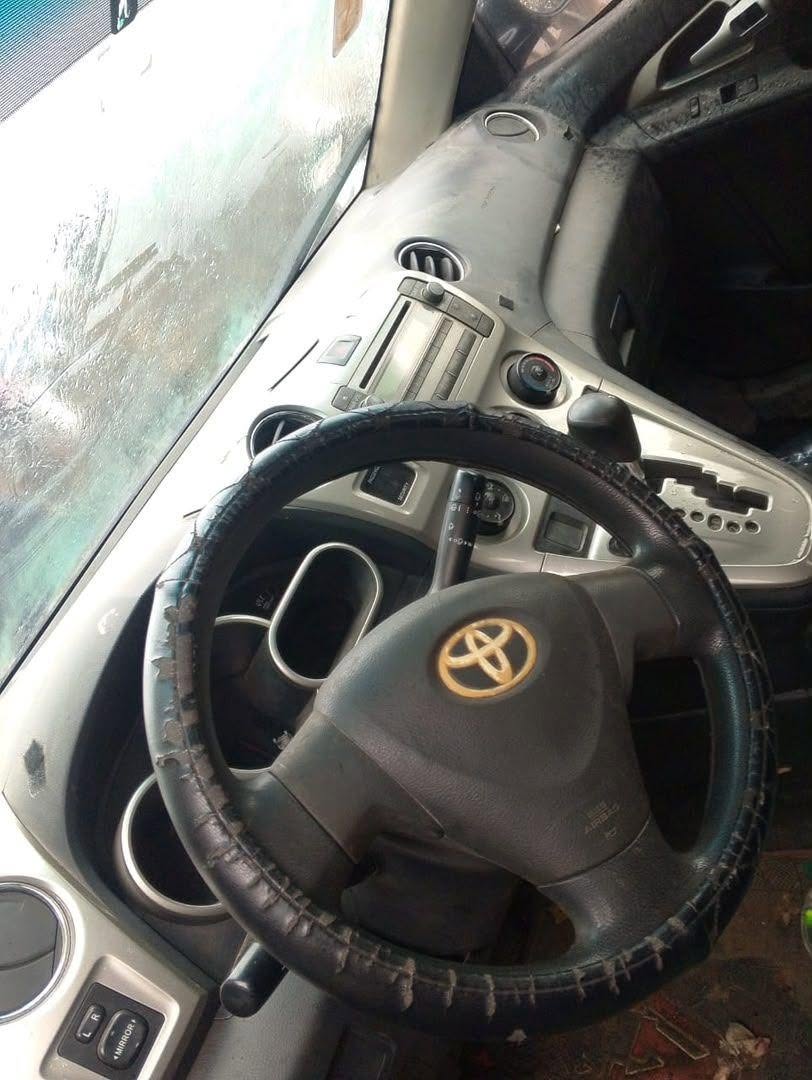 A picture of FASTEST FINGER Nigeria used Toyota Matrix 2010 first body pan