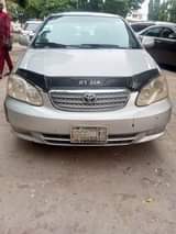 A picture of Toyota Corolla 05 manual transmission engine untampered interior ok body