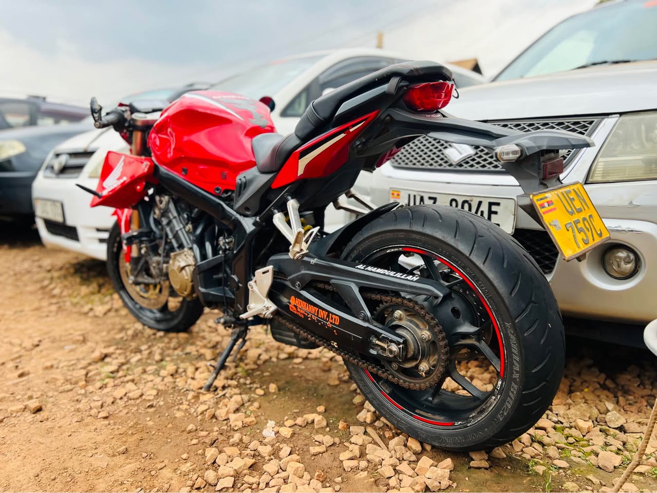A picture of HONDA CBR