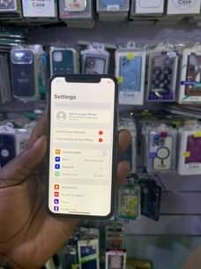 A picture of Iphone X