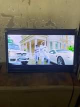 A picture of Tv inches 28 PMC