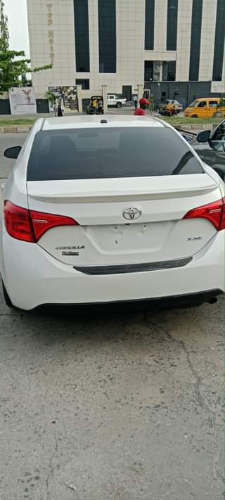 A picture of Toyota Corolla 2018 XSE model tokumbo car for sale pls