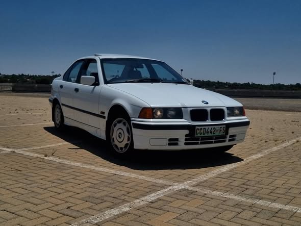 bmw 318i