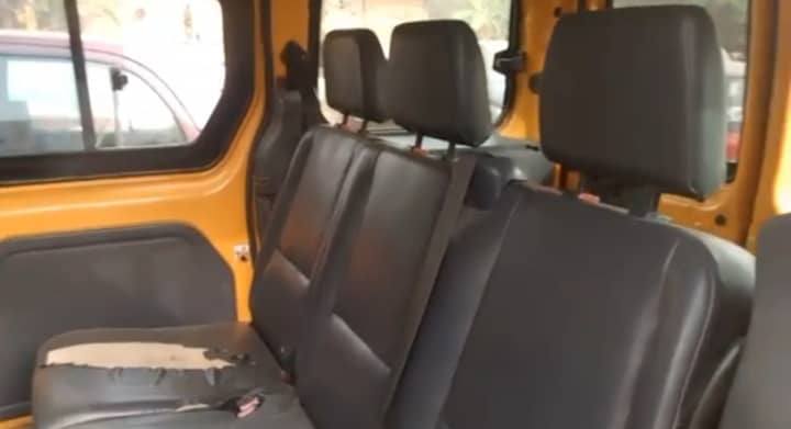 A picture of 2005 ford transit