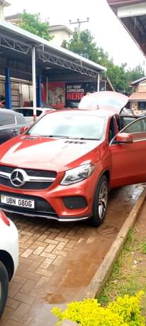 A picture of MERCEDES BENZ GLE 350D 4MATIC