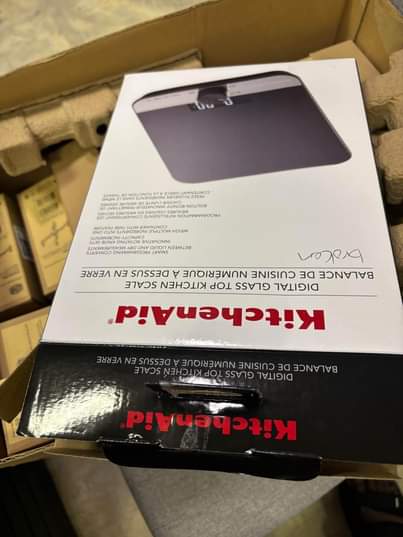 A picture of Kitchen aid scale