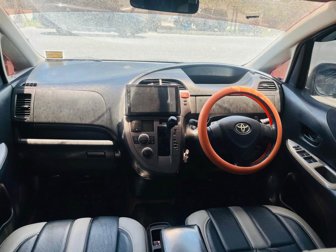 A picture of Ractis 1.5Cc