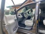 A picture of Foreign used sienna 2011